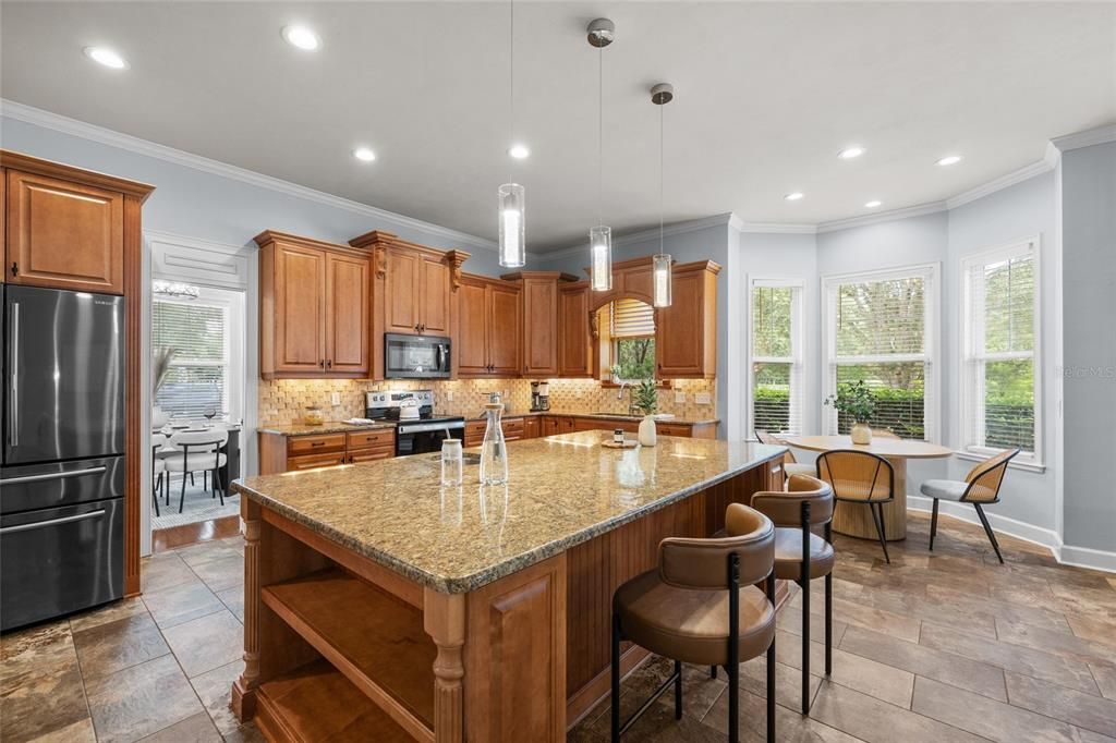 Active With Contract: $699,000 (5 beds, 3 baths, 2995 Square Feet)