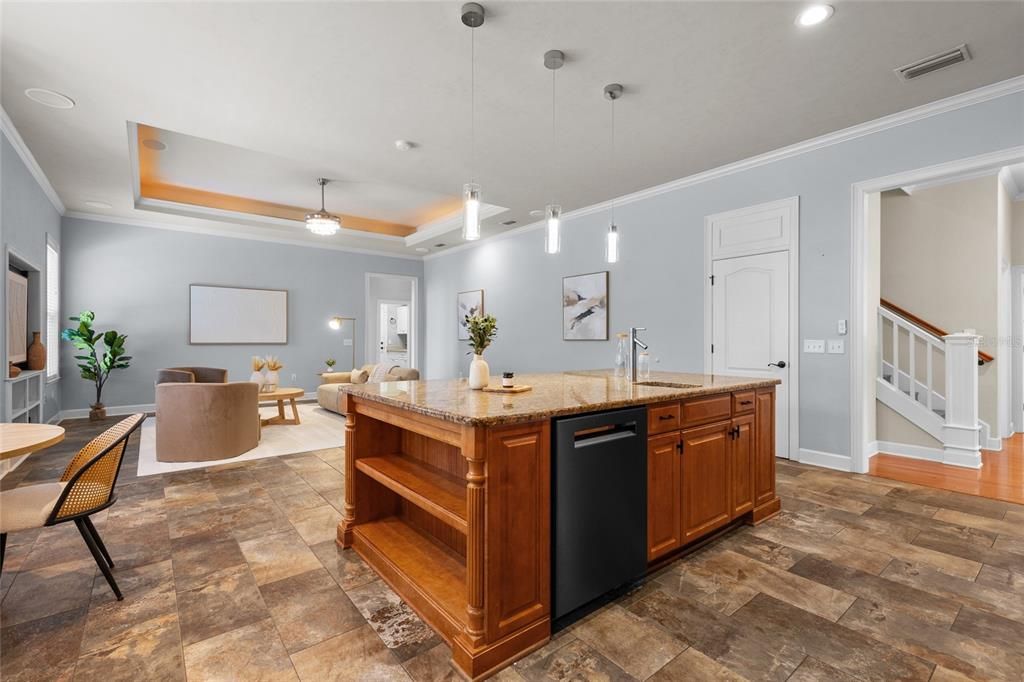 Active With Contract: $699,000 (5 beds, 3 baths, 2995 Square Feet)