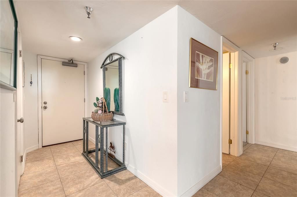 En Venta: $505,000 (2 camas, 2 baños, 1561 Pies cuadrados)