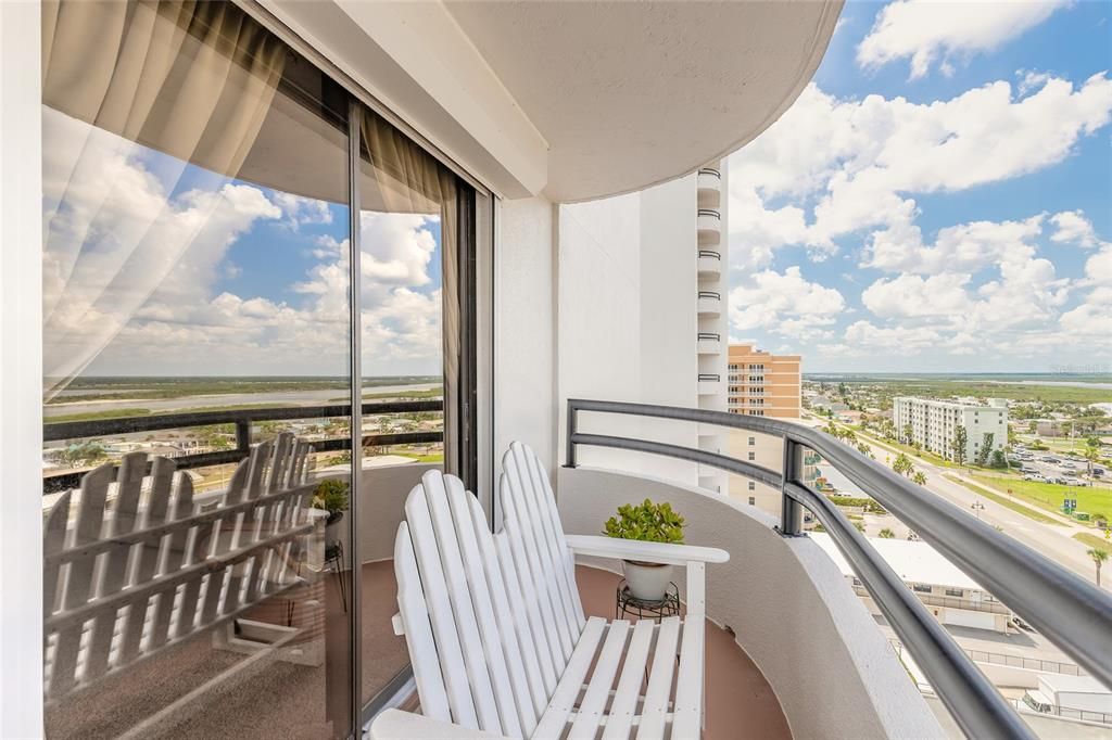 En Venta: $505,000 (2 camas, 2 baños, 1561 Pies cuadrados)