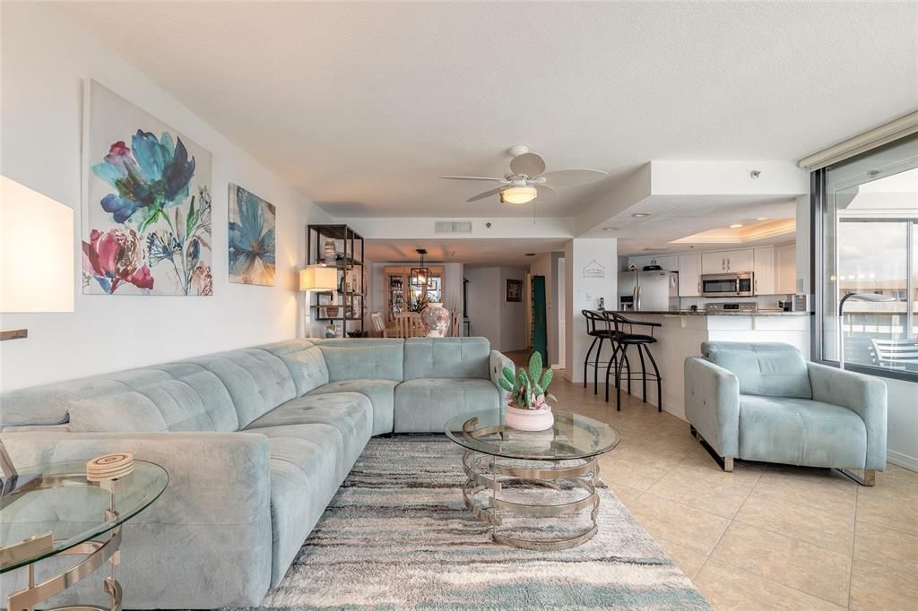 En Venta: $505,000 (2 camas, 2 baños, 1561 Pies cuadrados)