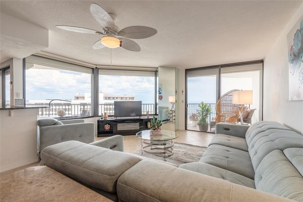 En Venta: $505,000 (2 camas, 2 baños, 1561 Pies cuadrados)