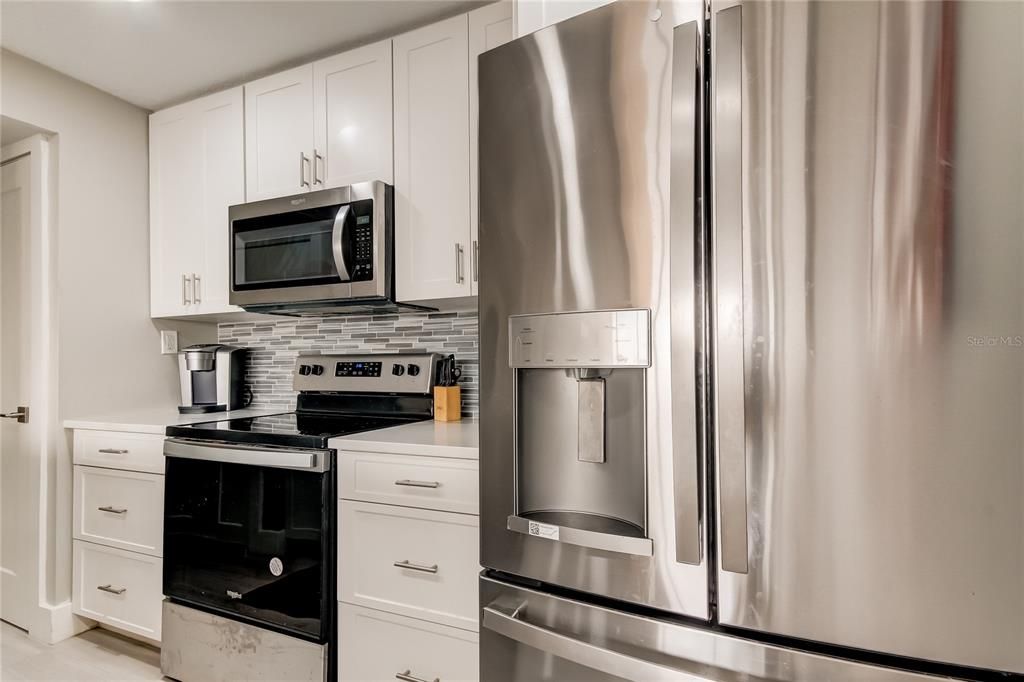 Под контрактом: $625,000 (2 спален, 2 ванн, 1186 Квадратных фут)