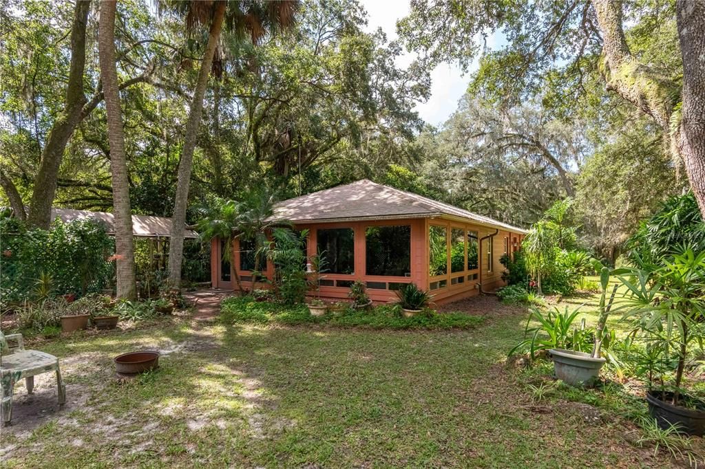 На продажу: $485,000 (2 спален, 2 ванн, 1976 Квадратных фут)