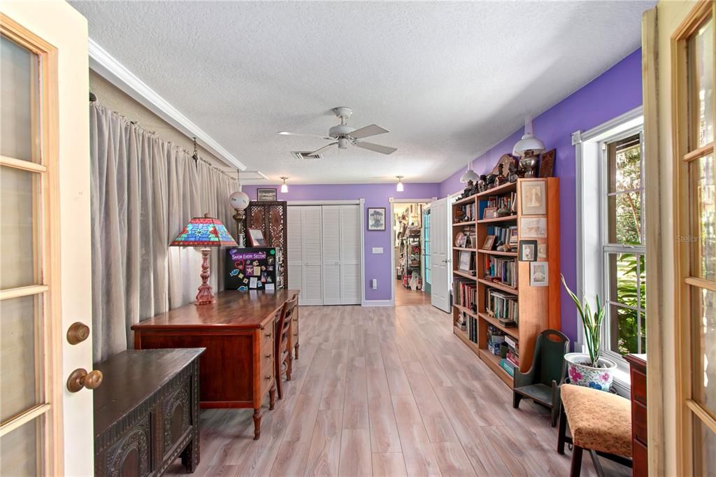 На продажу: $485,000 (2 спален, 2 ванн, 1976 Квадратных фут)