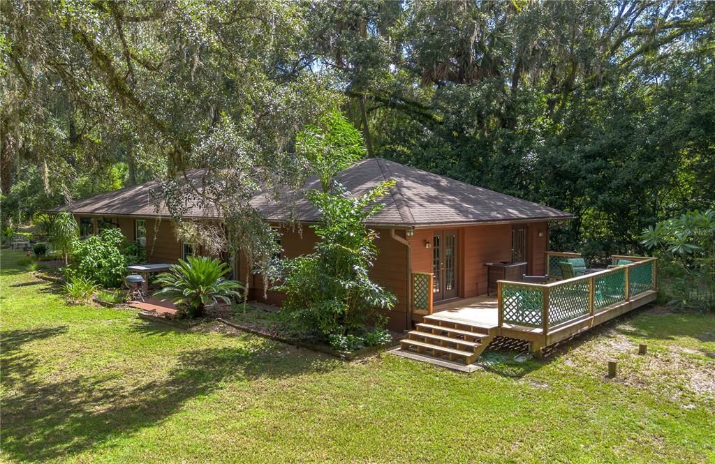 На продажу: $485,000 (2 спален, 2 ванн, 1976 Квадратных фут)