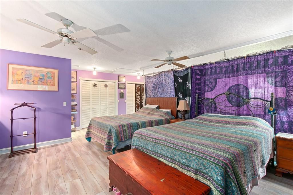 На продажу: $485,000 (2 спален, 2 ванн, 1976 Квадратных фут)