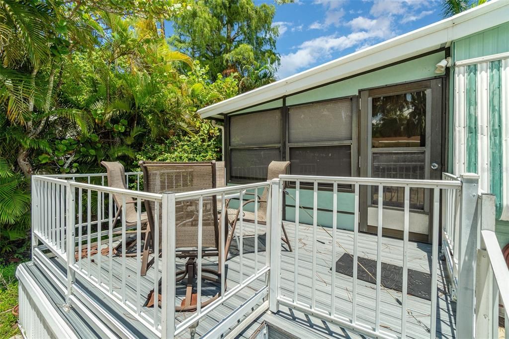 待售: $134,900 (1 贝兹, 1 浴室, 844 平方英尺)