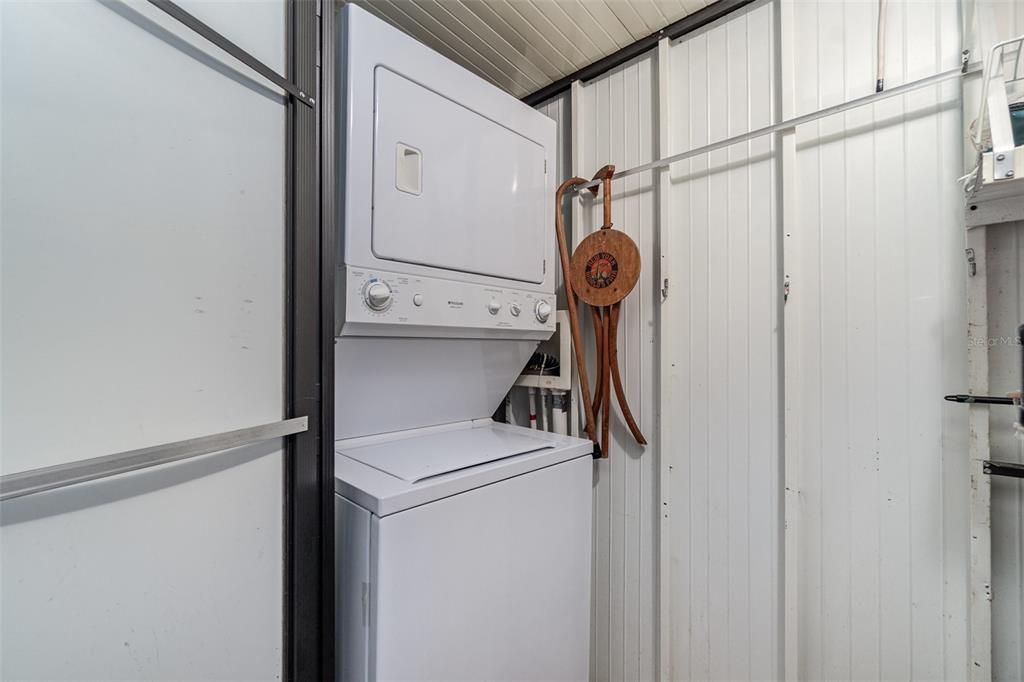 待售: $134,900 (1 贝兹, 1 浴室, 844 平方英尺)