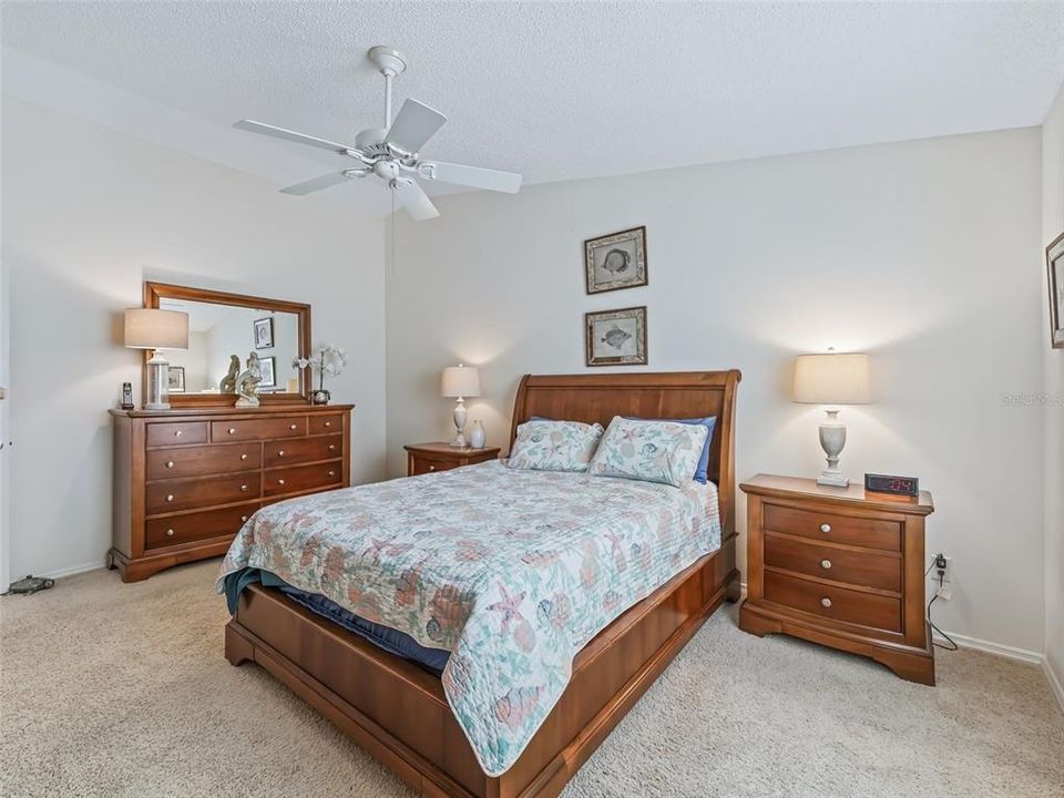 For Rent: $2,400 (2 beds, 2 baths, 1156 Square Feet)