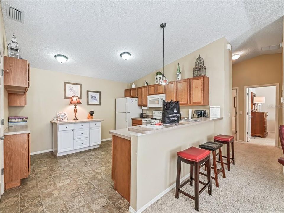 For Rent: $2,400 (2 beds, 2 baths, 1156 Square Feet)