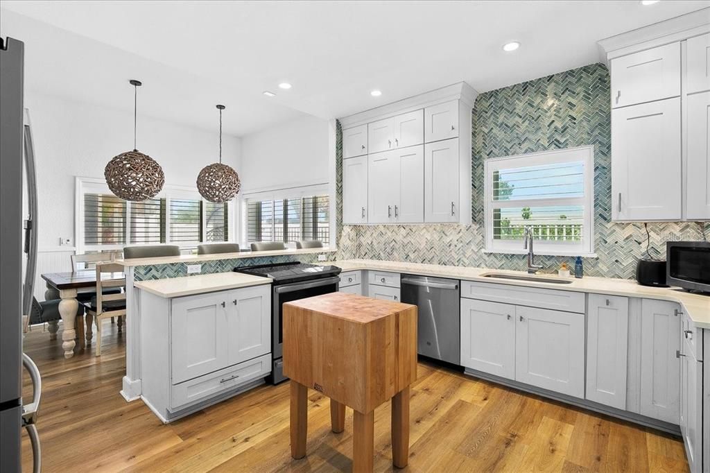 For Sale: $2,450,000 (5 beds, 3 baths, 3618 Square Feet)