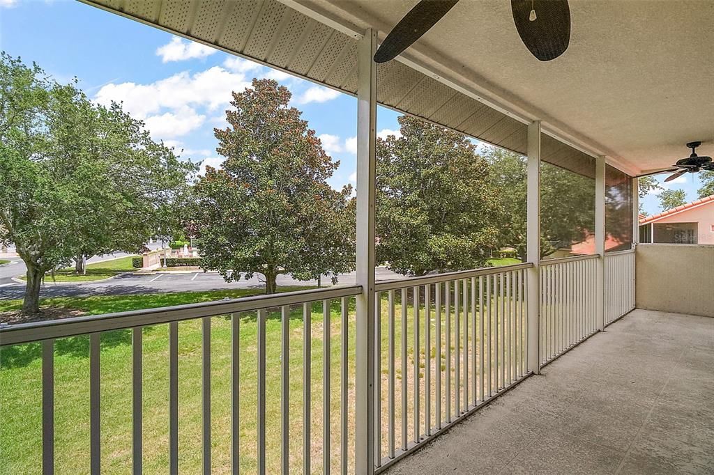 На продажу: $234,900 (2 спален, 2 ванн, 1402 Квадратных фут)