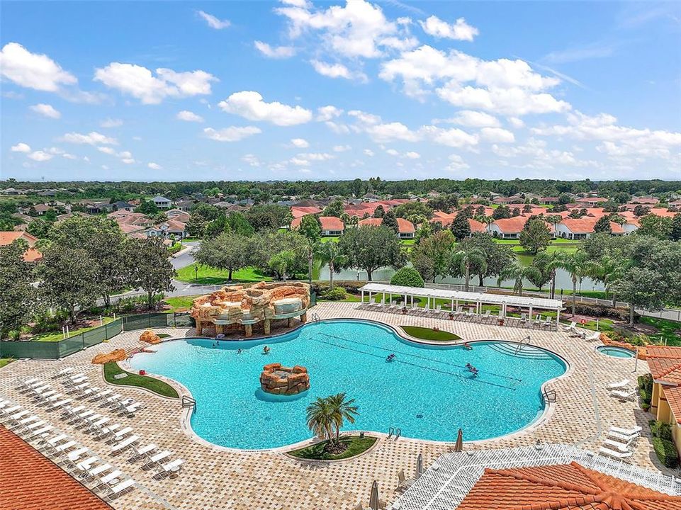 На продажу: $234,900 (2 спален, 2 ванн, 1402 Квадратных фут)