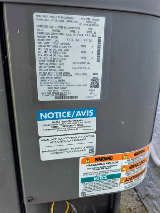 For Sale: $219,900 (2 beds, 2 baths, 1304 Square Feet)