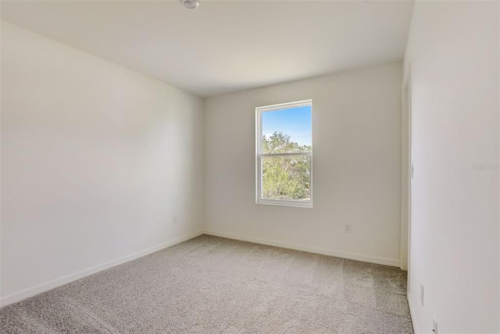 Под контрактом: $249,888 (4 спален, 2 ванн, 2054 Квадратных фут)