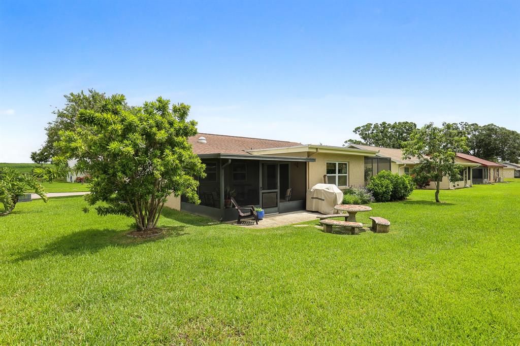 Active With Contract: $362,500 (2 beds, 2 baths, 1244 Square Feet)