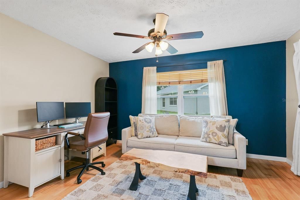 Active With Contract: $362,500 (2 beds, 2 baths, 1244 Square Feet)