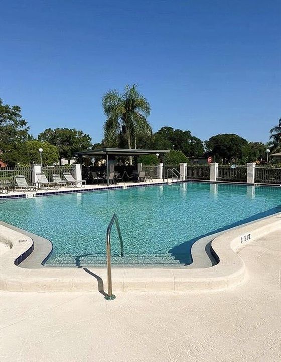 Active With Contract: $362,500 (2 beds, 2 baths, 1244 Square Feet)