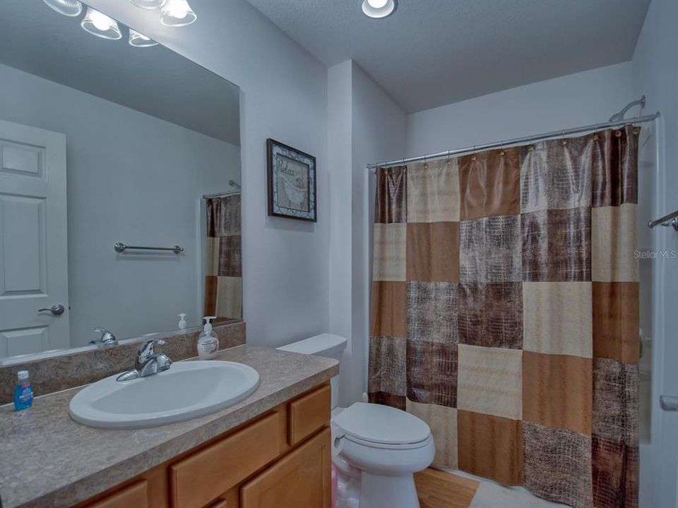 出租: $2,100 (2 贝兹, 2 浴室, 1156 平方英尺)