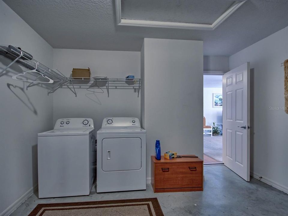 出租: $2,100 (2 贝兹, 2 浴室, 1156 平方英尺)