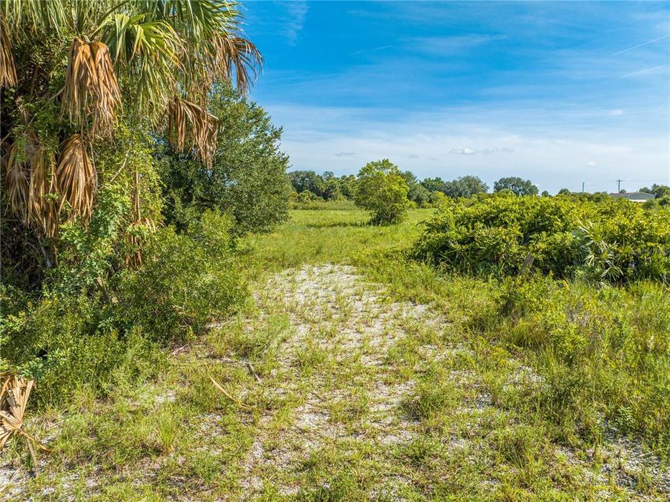 En Venta: $55,000 (1.25 acres)