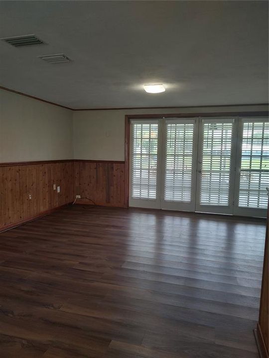 En Venta: $299,000 (2 camas, 1 baños, 1355 Pies cuadrados)