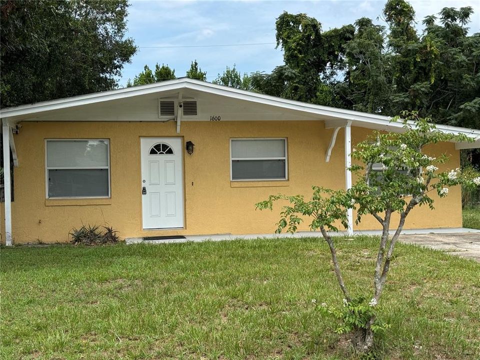 Vendido Recientemente: $269,000 (3 camas, 2 baños, 1180 Pies cuadrados)