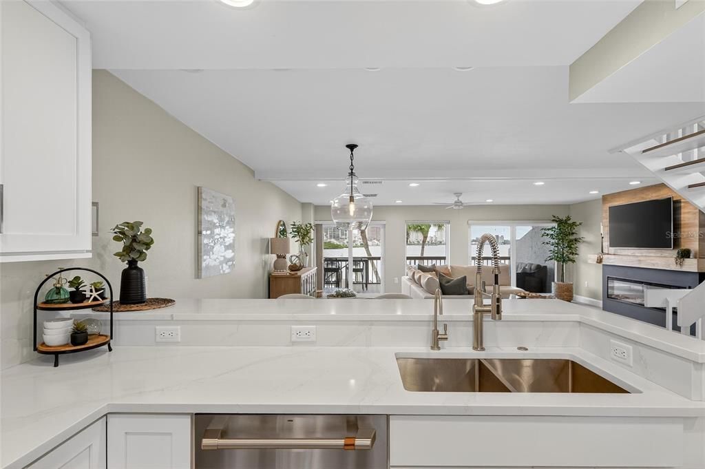 待售: $1,599,000 (3 贝兹, 3 浴室, 2150 平方英尺)