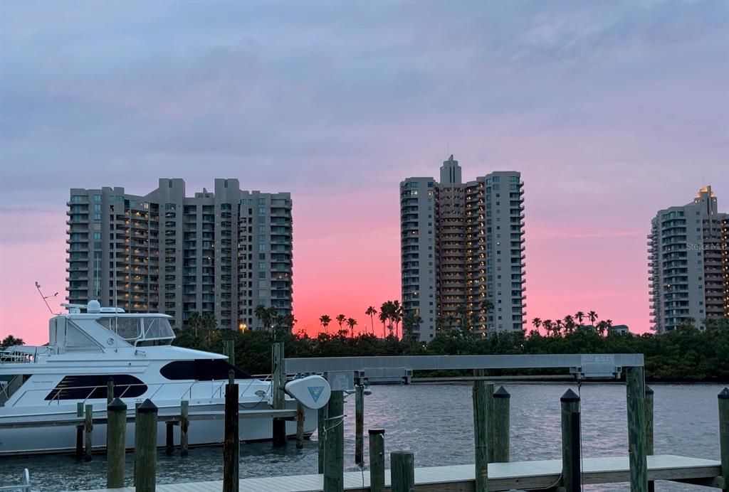 待售: $1,599,000 (3 贝兹, 3 浴室, 2150 平方英尺)