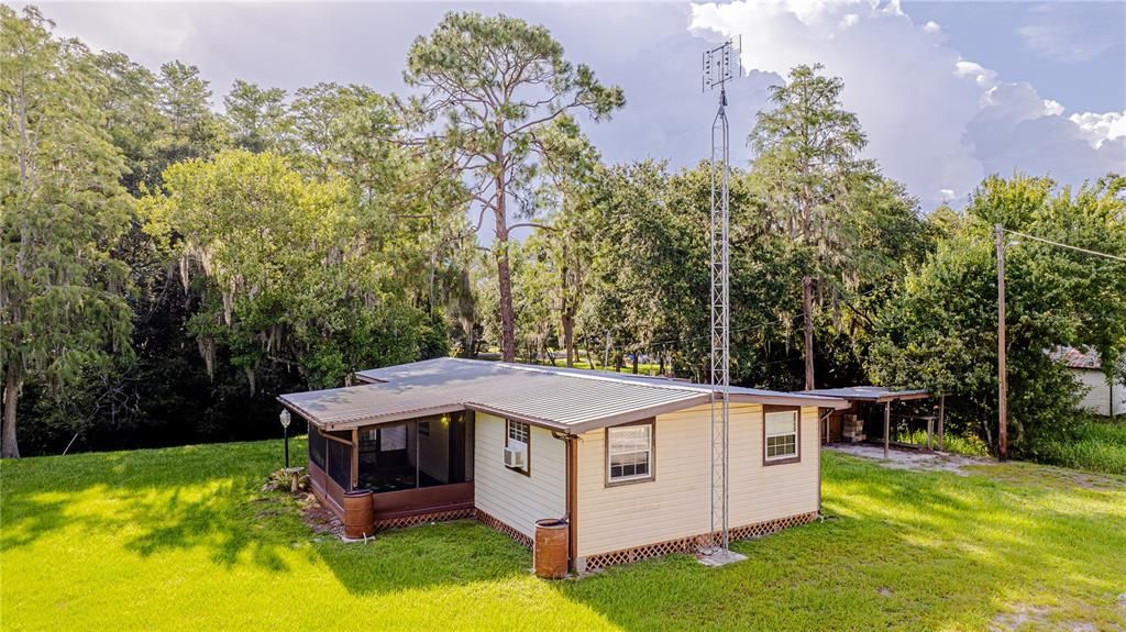 待售: $115,000 (2 贝兹, 1 浴室, 880 平方英尺)