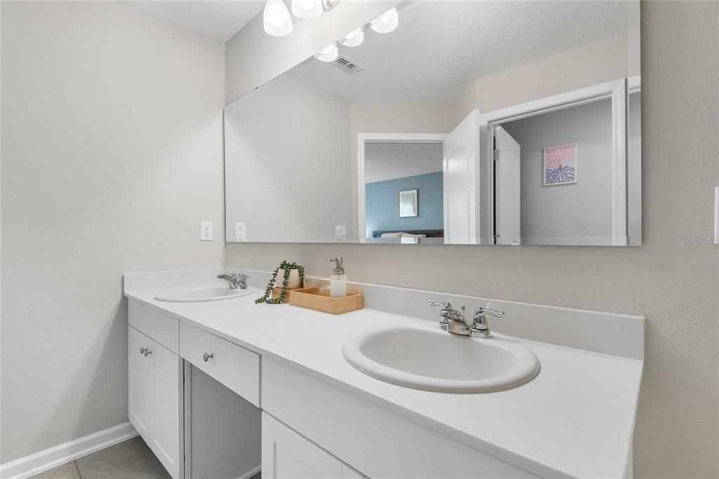 For Sale: $260,000 (3 beds, 2 baths, 1758 Square Feet)