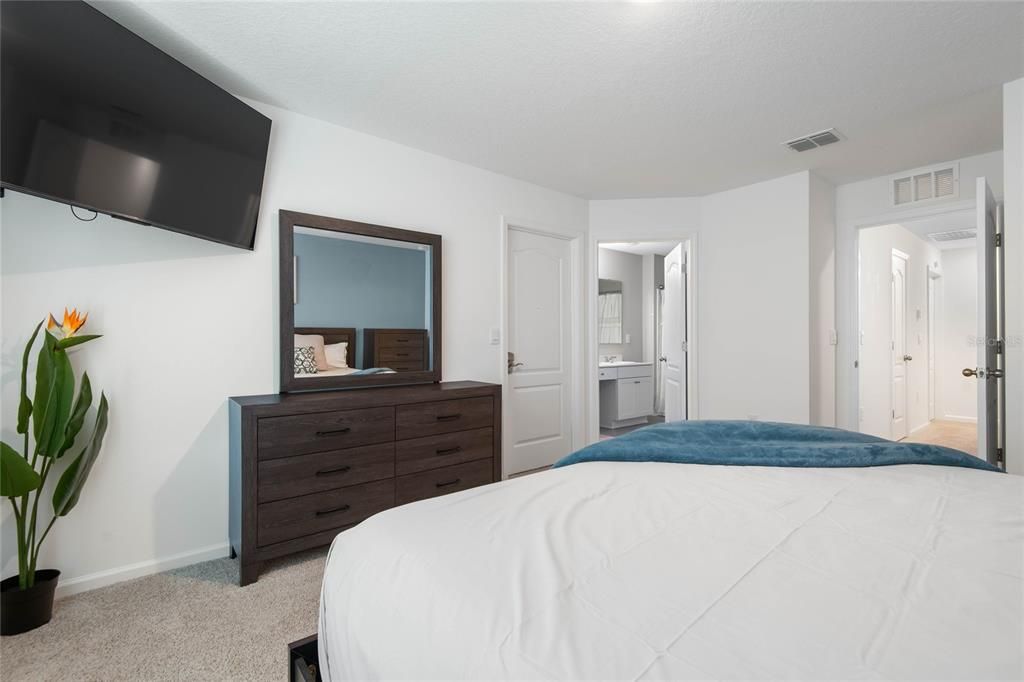 For Sale: $260,000 (3 beds, 2 baths, 1758 Square Feet)