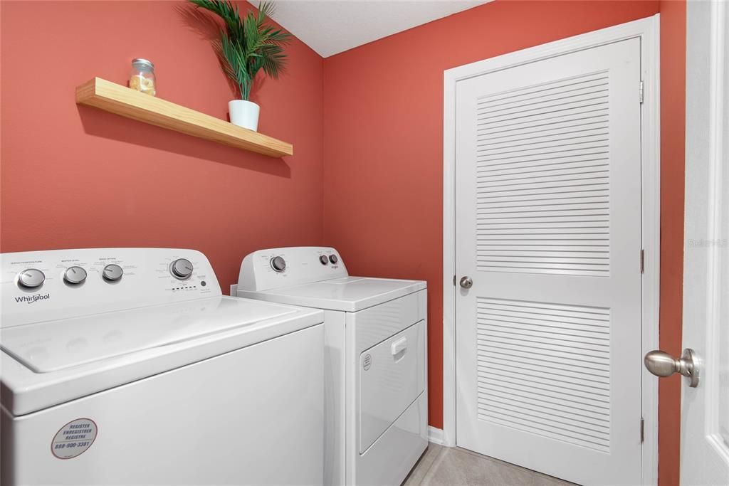 For Sale: $260,000 (3 beds, 2 baths, 1758 Square Feet)