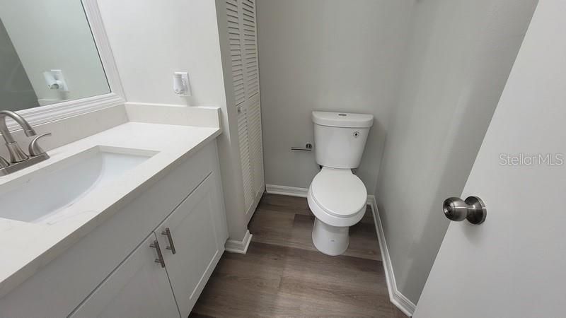 На продажу: $289,900 (2 спален, 2 ванн, 1520 Квадратных фут)