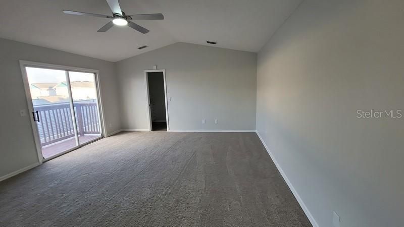 На продажу: $289,900 (2 спален, 2 ванн, 1520 Квадратных фут)