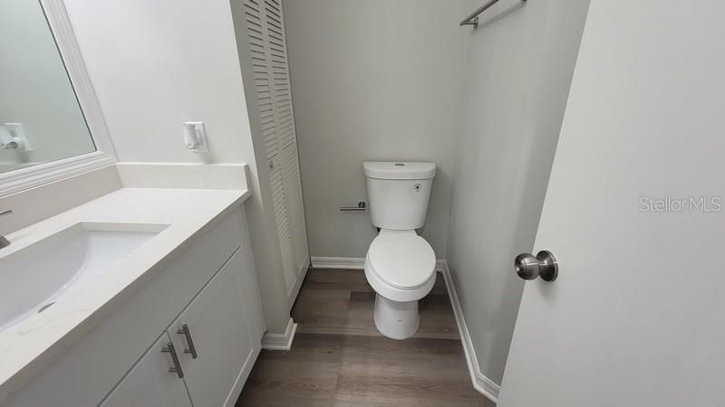 На продажу: $289,900 (2 спален, 2 ванн, 1520 Квадратных фут)