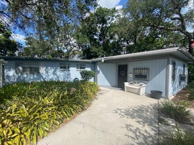 Recently Sold: $250,000 (3 beds, 2 baths, 1622 Square Feet)