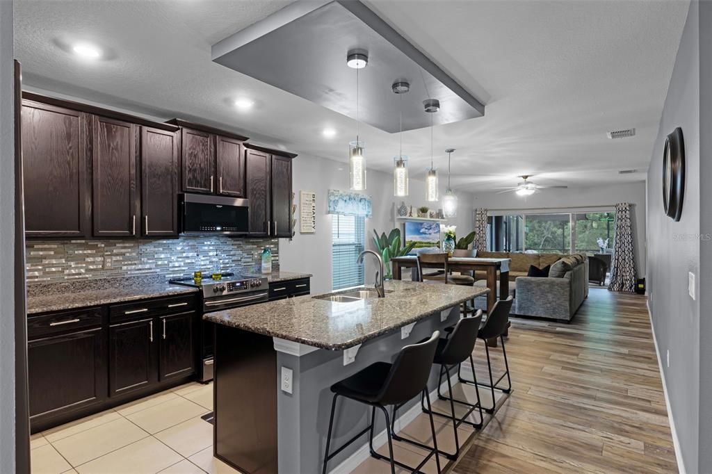 Active With Contract: $349,900 (4 beds, 2 baths, 1973 Square Feet)