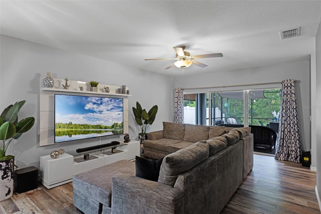 Active With Contract: $349,900 (4 beds, 2 baths, 1973 Square Feet)