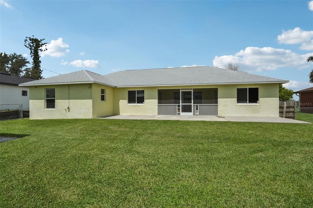 For Sale: $289,500 (3 beds, 2 baths, 1586 Square Feet)