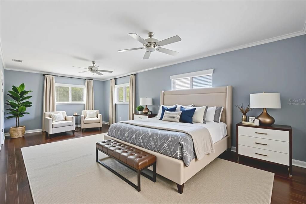 Под контрактом: $849,000 (2 спален, 3 ванн, 1685 Квадратных фут)