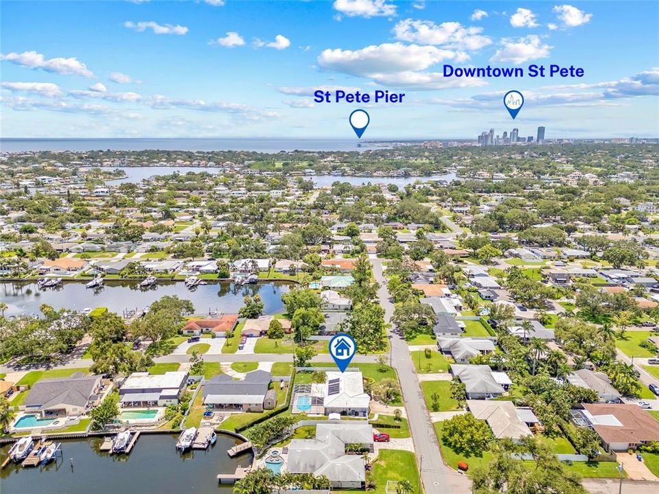 Под контрактом: $849,000 (2 спален, 3 ванн, 1685 Квадратных фут)