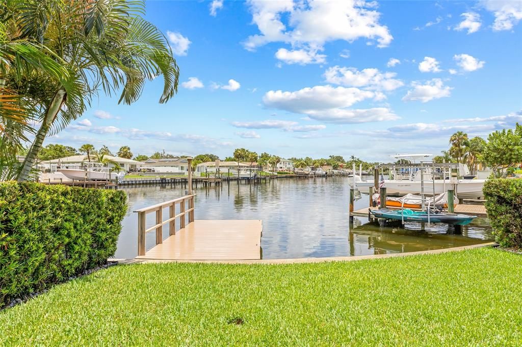 Под контрактом: $849,000 (2 спален, 3 ванн, 1685 Квадратных фут)