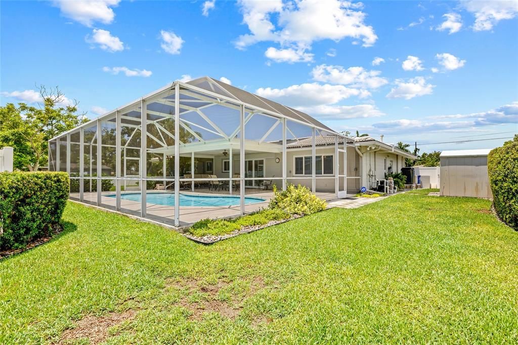 Под контрактом: $849,000 (2 спален, 3 ванн, 1685 Квадратных фут)