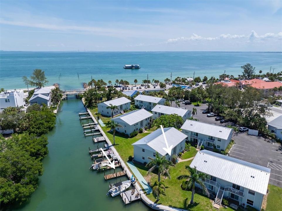 待售: $549,000 (2 贝兹, 1 浴室, 822 平方英尺)