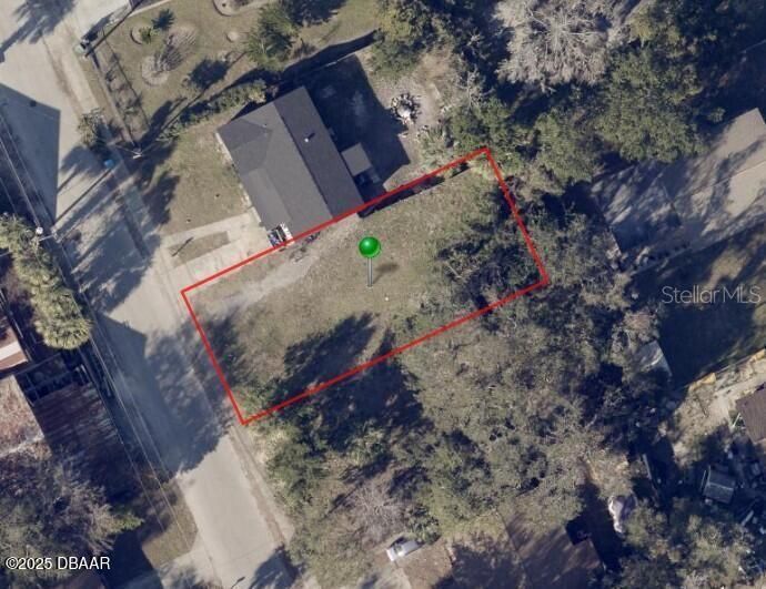 Vendido Recientemente: $17,000 (0.11 acres)