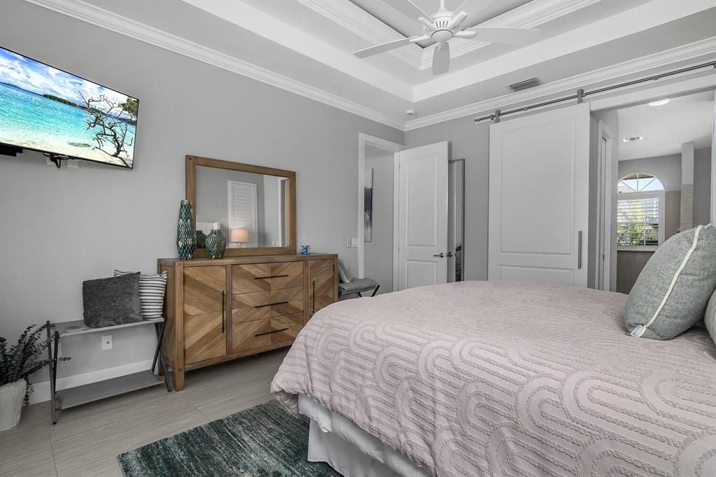 待售: $2,975,000 (3 贝兹, 2 浴室, 2250 平方英尺)