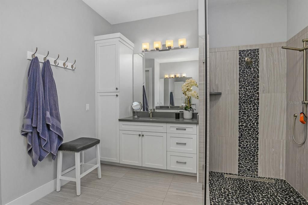 待售: $2,975,000 (3 贝兹, 2 浴室, 2250 平方英尺)