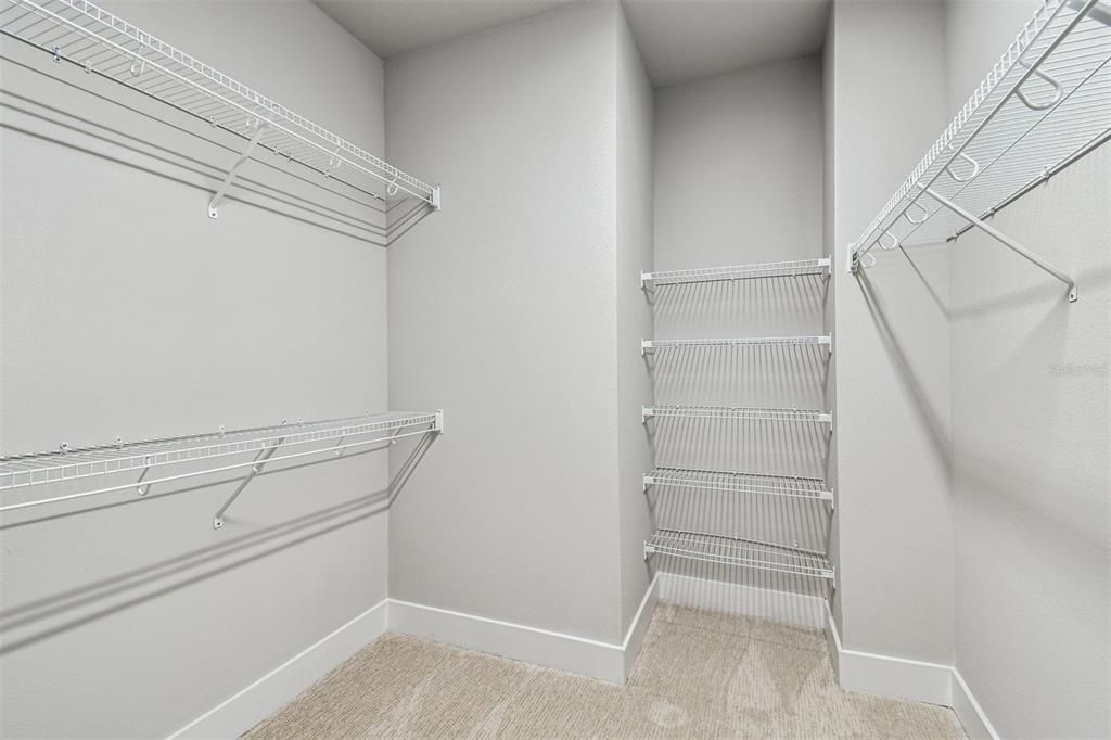 合同活跃: $654,990 (3 贝兹, 3 浴室, 1952 平方英尺)